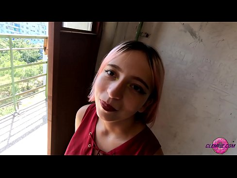 ❤️ Študentka čutno sesa neznanca v zaledju - sperma na njegovem obrazu ️❌ Domače porniče pri nas ❤